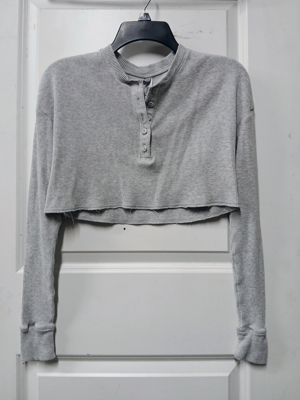 Skin Cropped Ribbed Henley Top - Light Gray